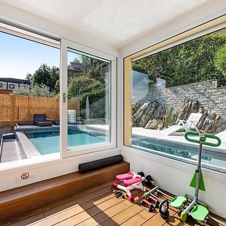 Lago Di Como Penthouse With Fantastic Panoramic Lake View, Hammam, Gym, Private Swimming Pool And Garden Apartman *